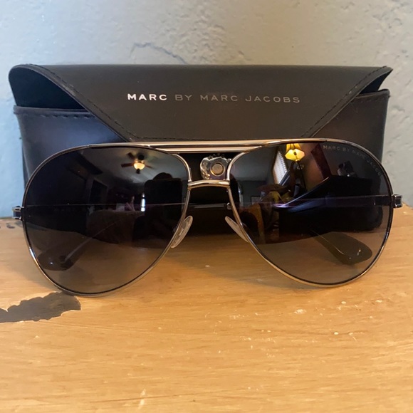 Marc By Marc Jacobs Accessories - Marc by Marc Jacobs grey gradient sunglasses 😎never worn